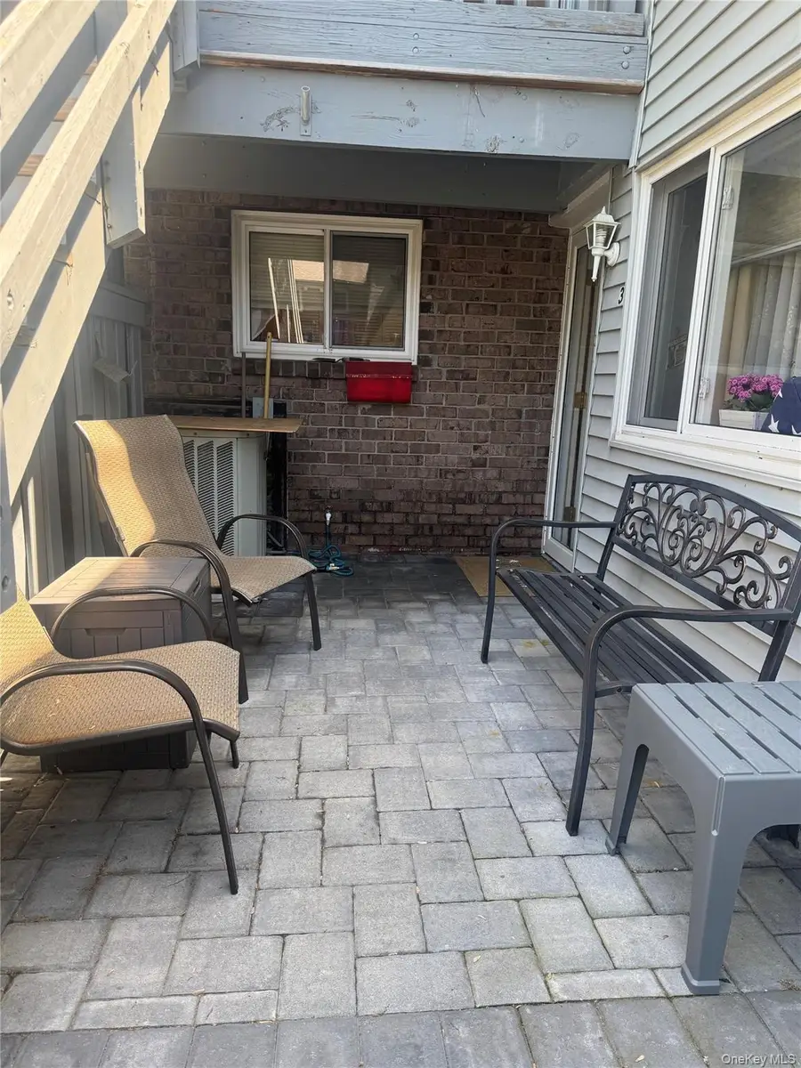 31 Feller Drive, Central Islip, NY 11722 - #2