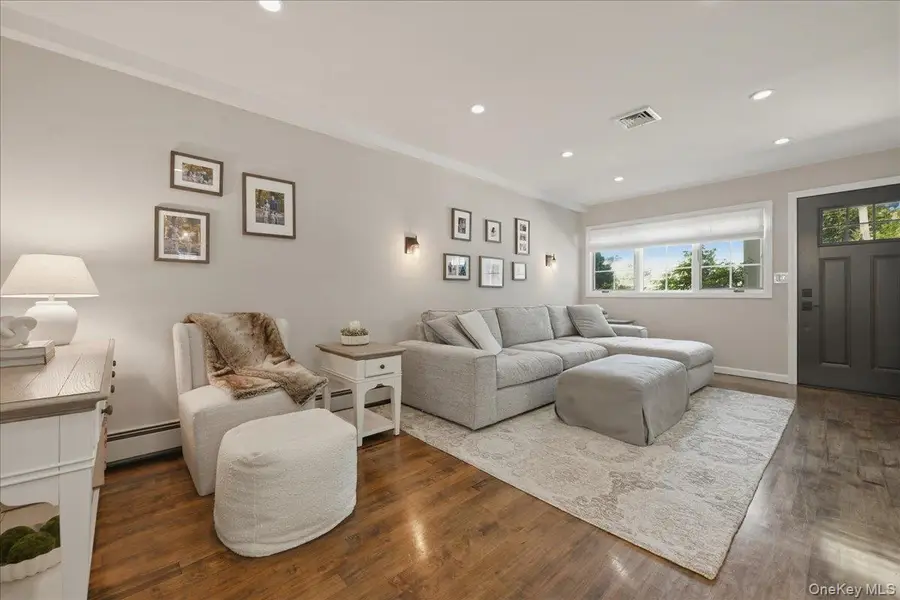 1924 Carroll Avenue, Merrick, NY 11566 - #3