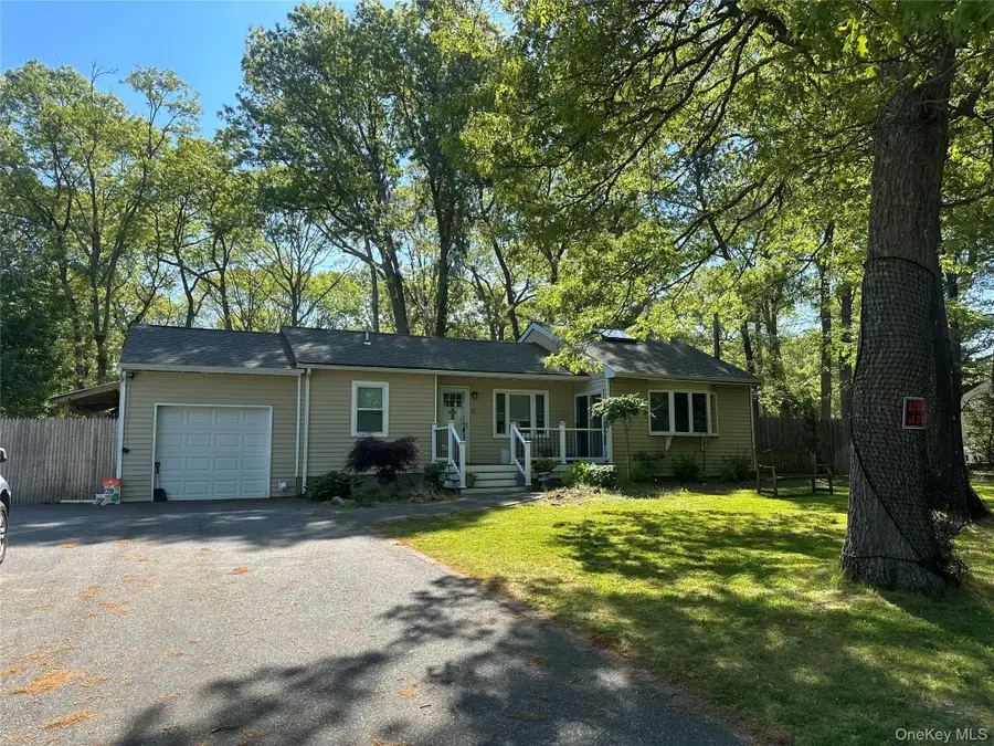 17 Arnold Drive, Middle Island, NY 11953 - #2