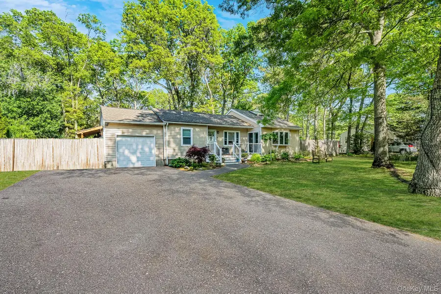 17 Arnold Drive, Middle Island, NY 11953 - #3