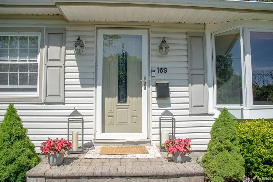 169 N Magnolia Street, Pearl River, NY 10965 - #3