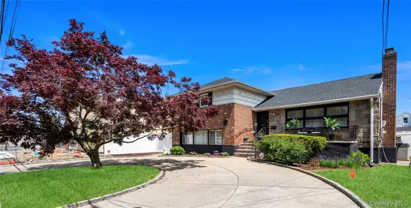 11701 237th Street, Elmont, NY 11003