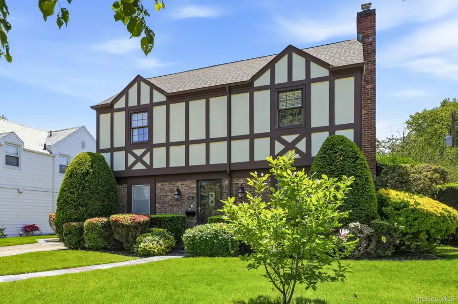 66 Kenwood Road, Garden City, NY 11530 - #2