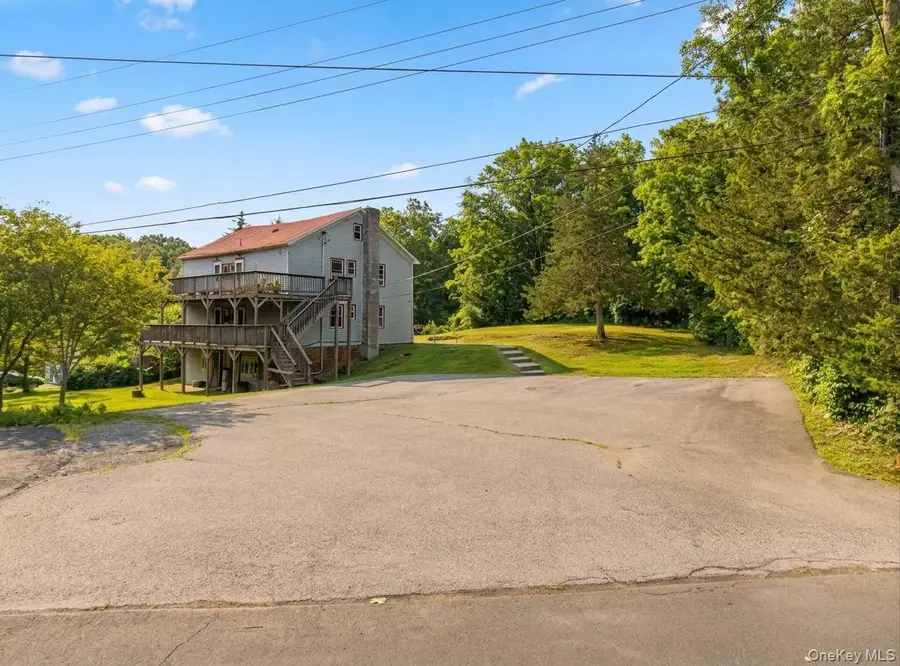 234 Lakeshore Drive, Pleasant Valley, NY 12569 - #2