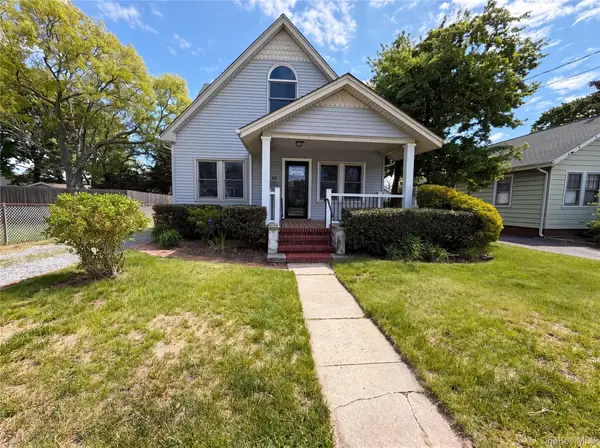 43 Highland Avenue, Patchogue, NY 11772