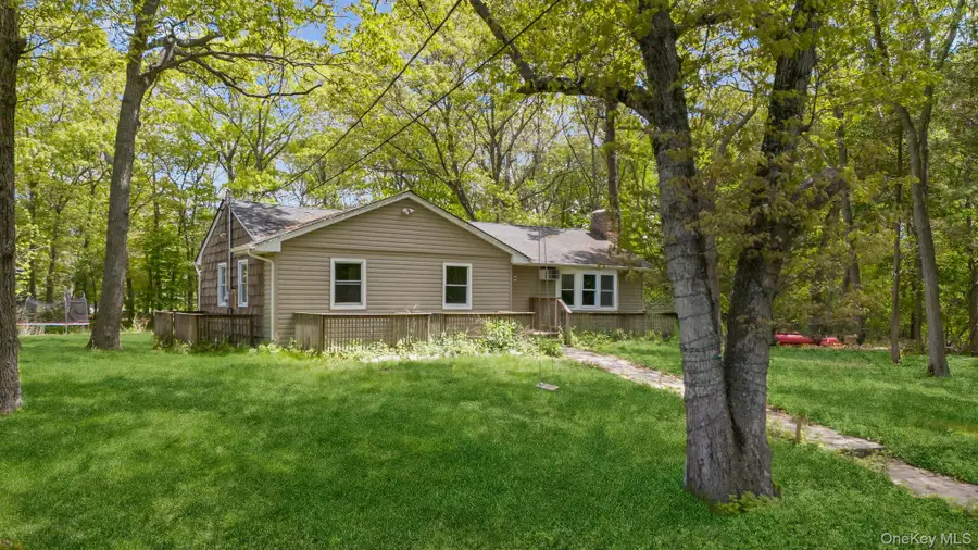 132 Swezey Drive, Middle Island, NY 11953 - #2