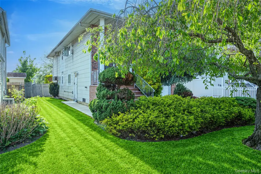 2706 Milburn Avenue, Baldwin, NY 11510 - #3