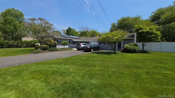 17 N Durkee Lane, East Patchogue, NY 11772