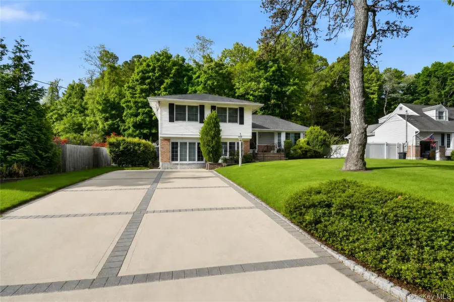 74 Cornell Drive, Smithtown, NY 11787 - #3