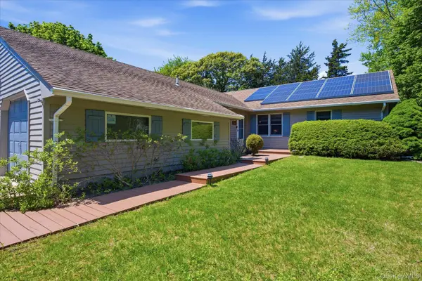 11 Mimosa Place, Shelter Island, NY 11964