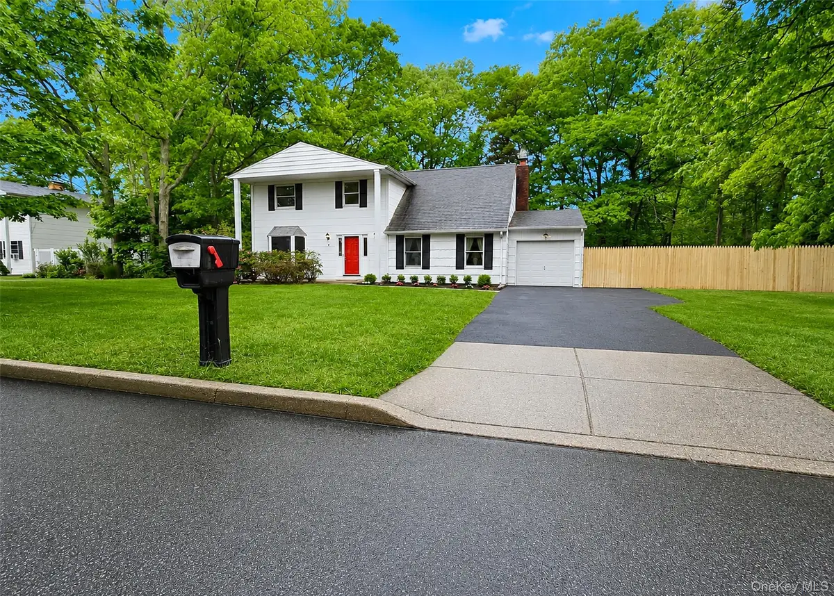 2 Shenandoah Boulevard, Coram, NY 11727 - #1