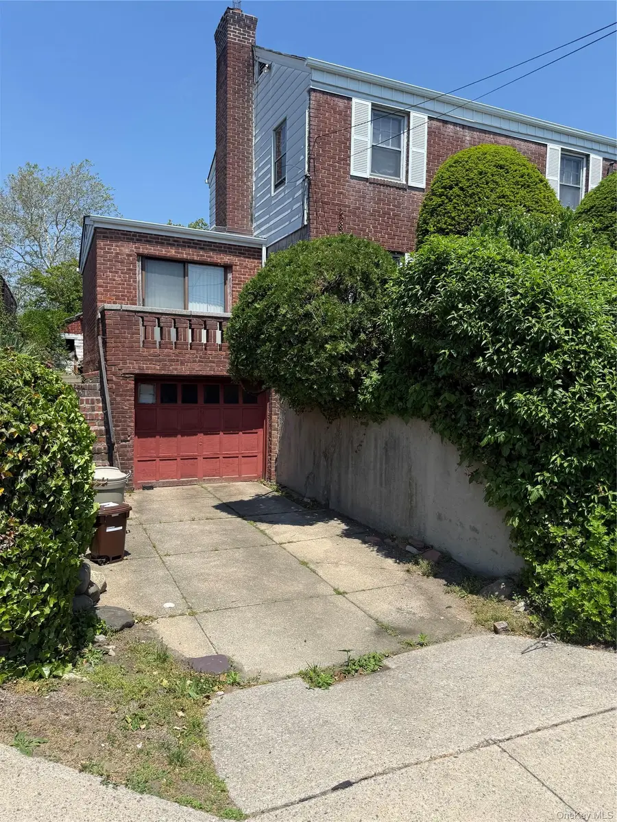 201 15 26th Avenue, Bayside, NY 11360 - #2