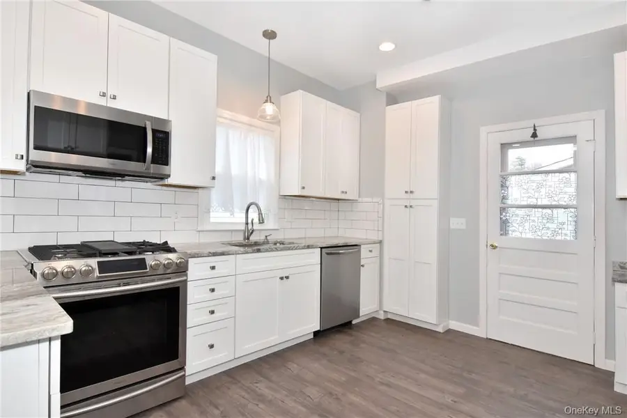 213 Ashford Avenue, Dobbs Ferry, NY 10522 - #3
