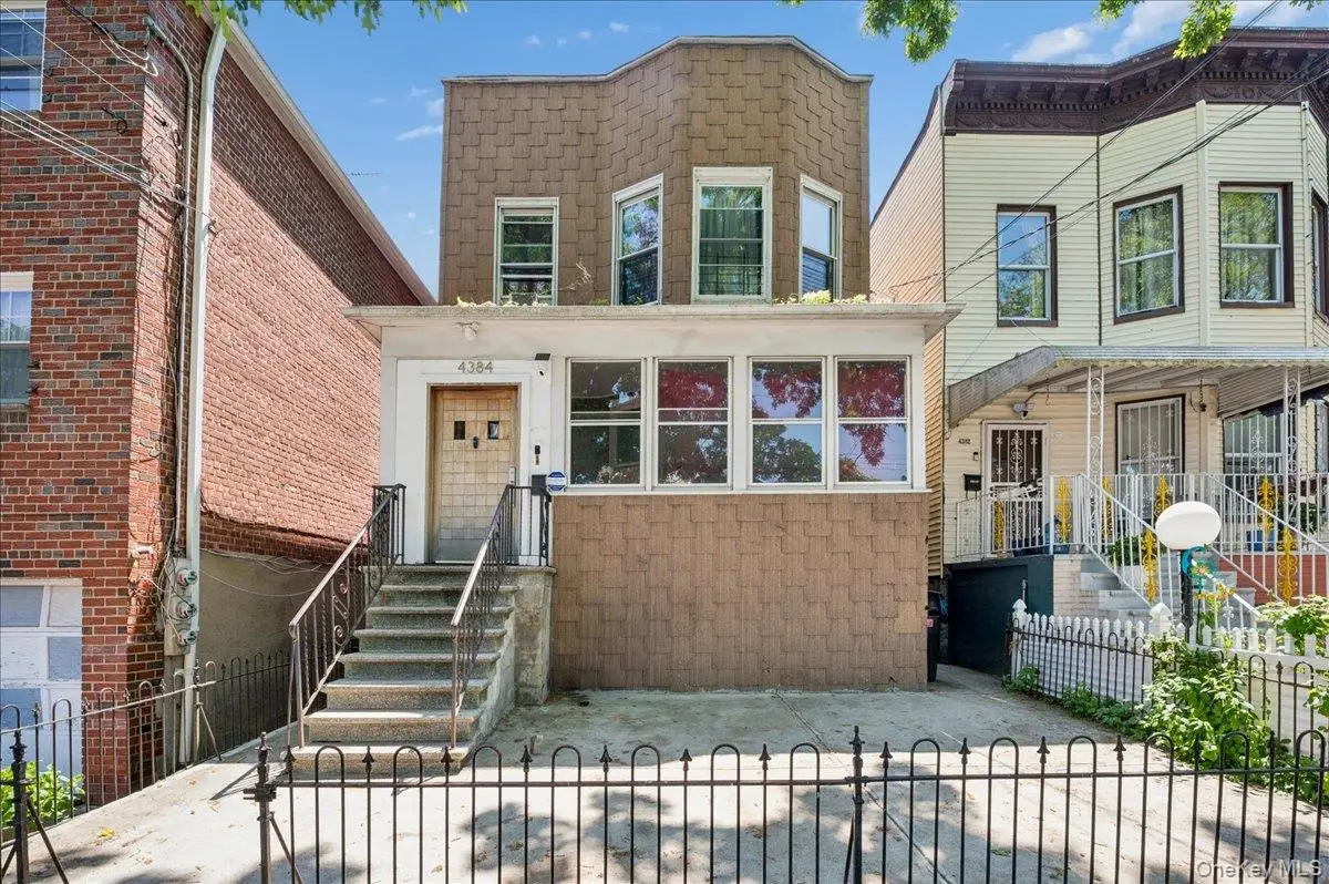 4384 Carpenter Avenue, Bronx, NY 10466 - #1
