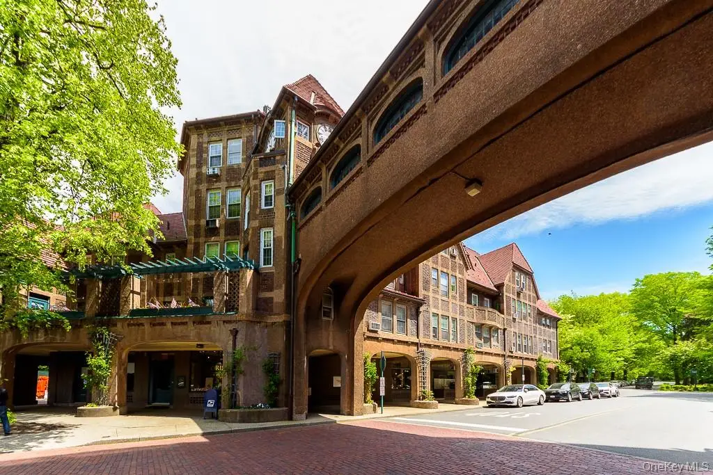 10 Station Square #R42, Forest Hills, NY 11375 - #1