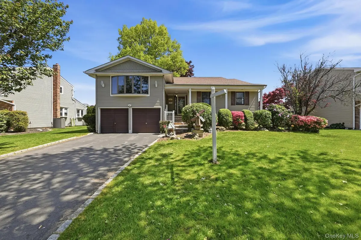 30 Columbine Lane, Kings Park, NY 11754 - #1