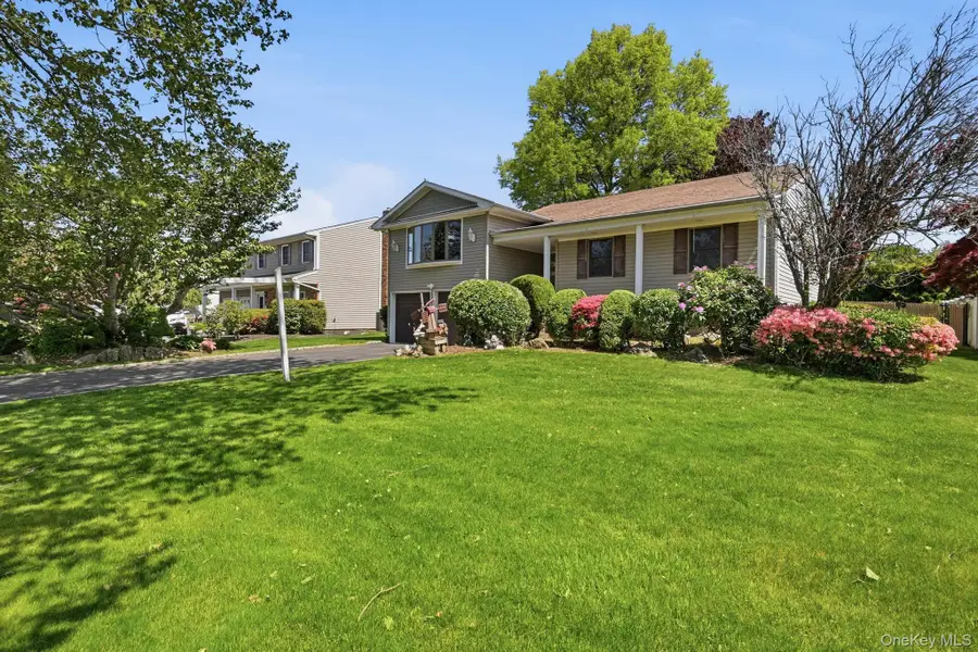 30 Columbine Lane, Kings Park, NY 11754 - #3