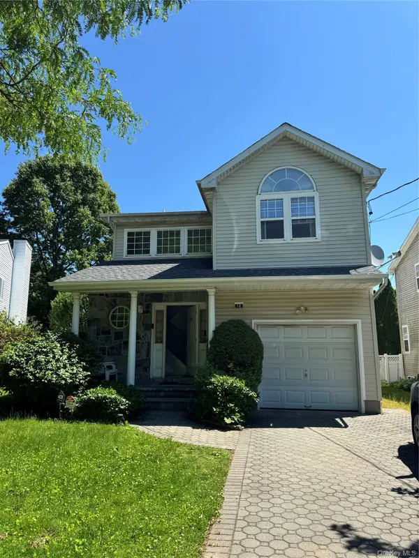 82B Inwood Road, Port Washington, NY 11050