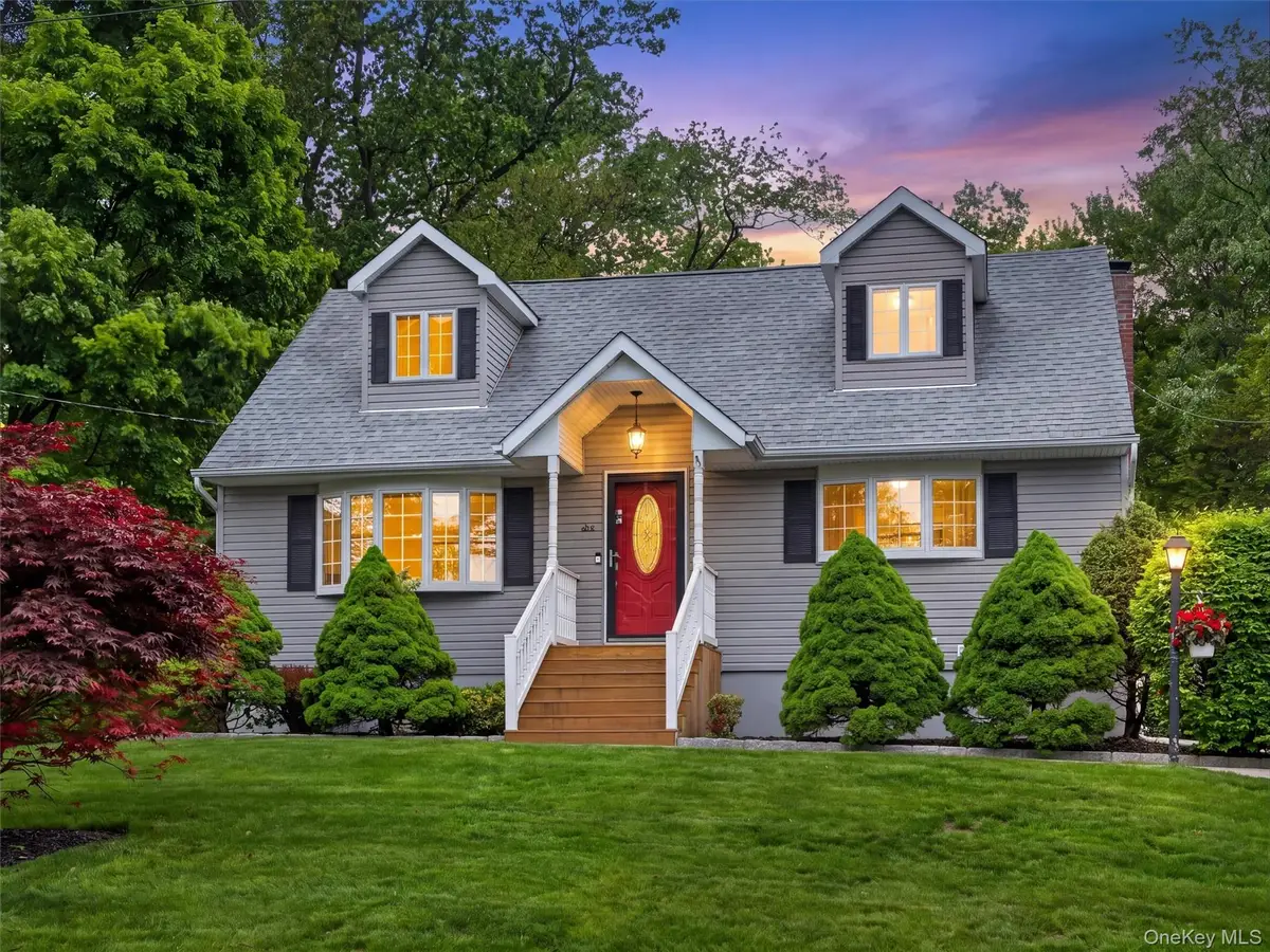 6 Colonial Drive, New City, NY 10956 - #1