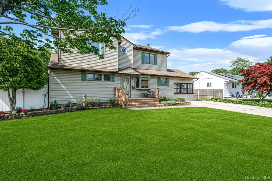 11 Windsor Street, Islip, NY 11751 - #2