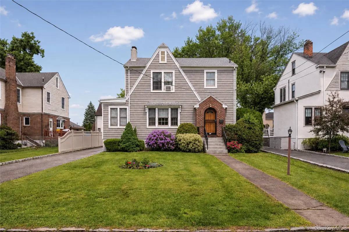 11 Summit Street, Eastchester, NY 10709 - #1