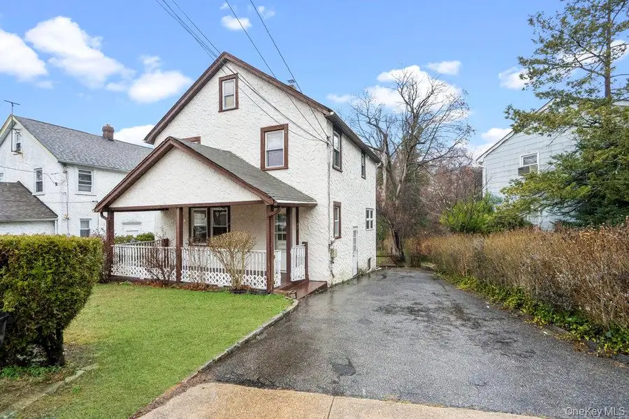 43 Van Nostrand Avenue, Great Neck, NY 11024 - #3