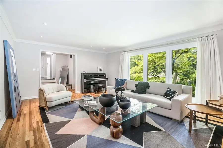 4 Parkfield Road, Scarsdale, NY 10583 - #2