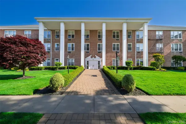 55 Lenox Road #1 F, Rockville Centre, NY 11570
