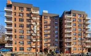 632 Warburton Avenue #3B, Yonkers, NY 10701