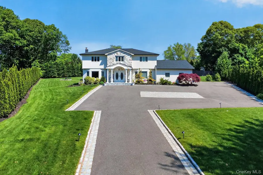 4 Cropley Court, Melville, NY 11747 - #3