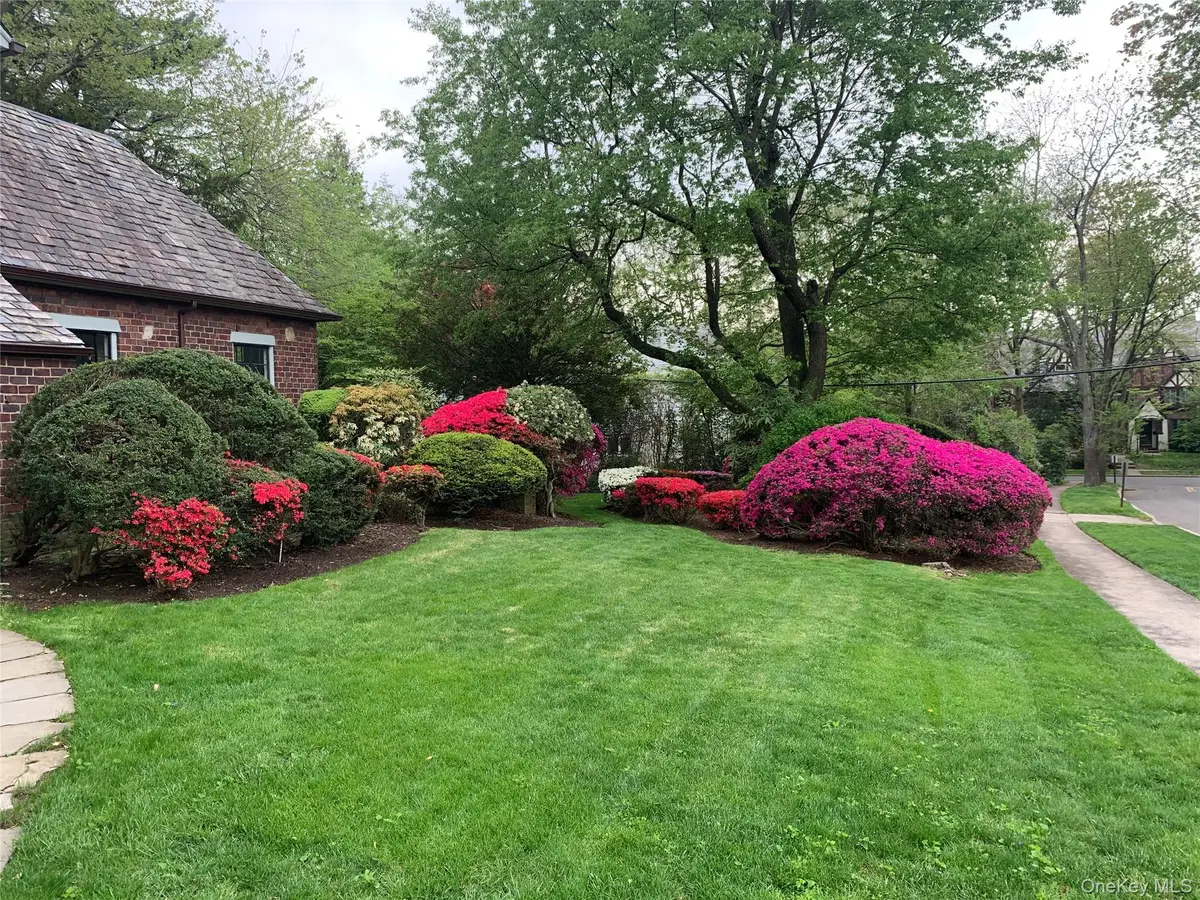 Address Withheld By Seller, Great Neck, NY 11020 - #1