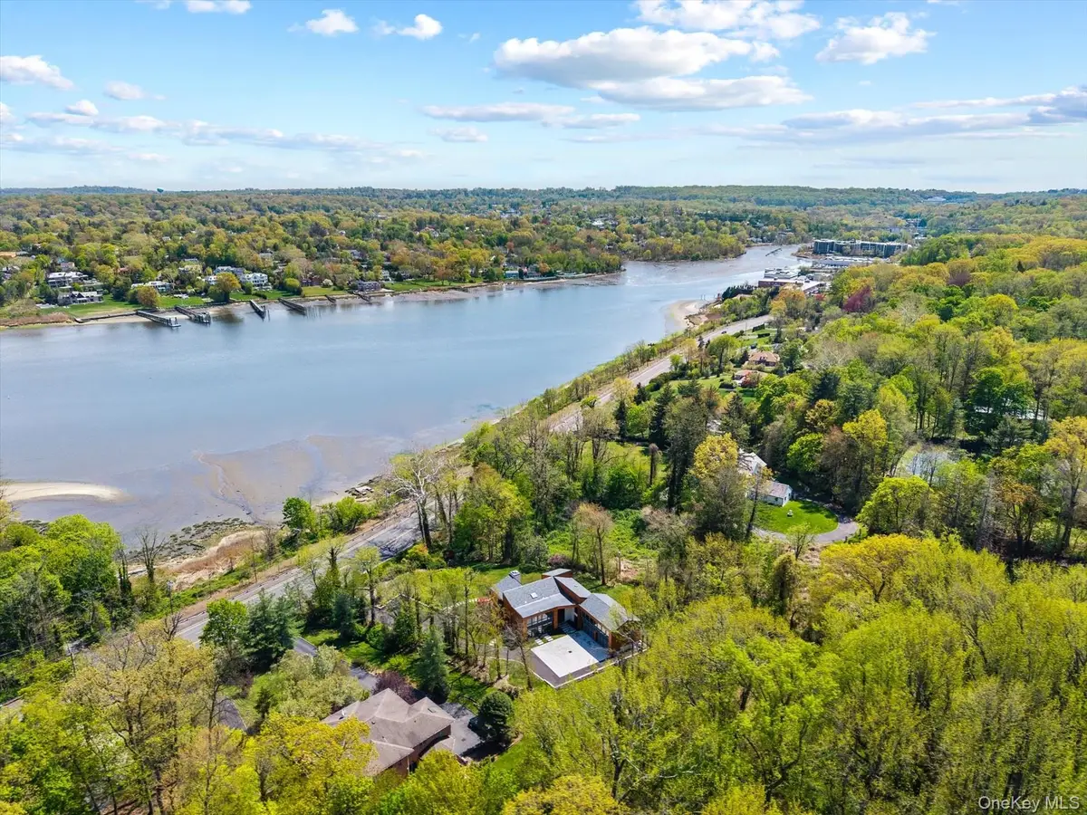 369 E Shore Road, Great Neck, NY 11023 - #1