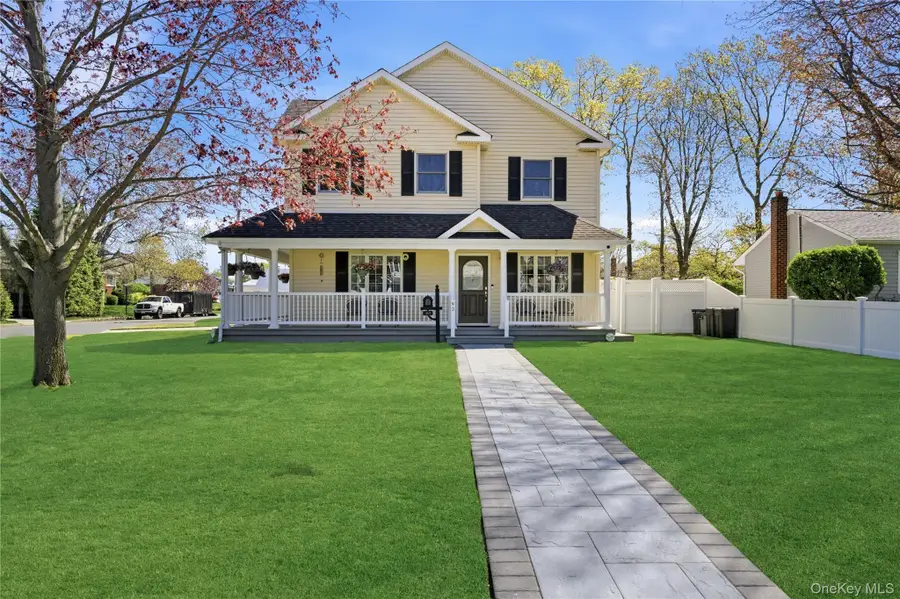 93 Meroke Lane, East Islip, NY 11730 - #2