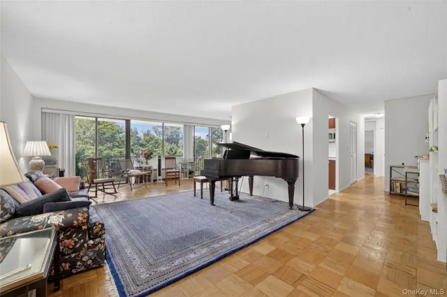 15 Stewart Place #7H, White Plains, NY 10603 - #3