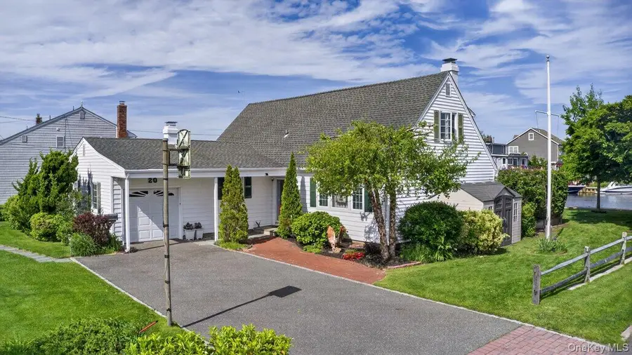20 Bayview Lane, Amityville, NY 11701 - #2