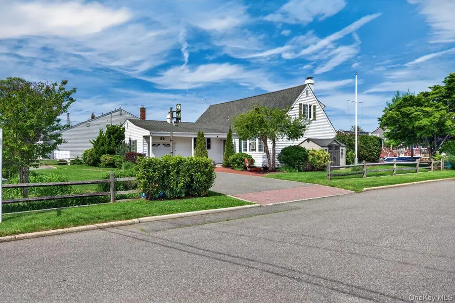 20 Bayview Lane, Amityville, NY 11701 - #3