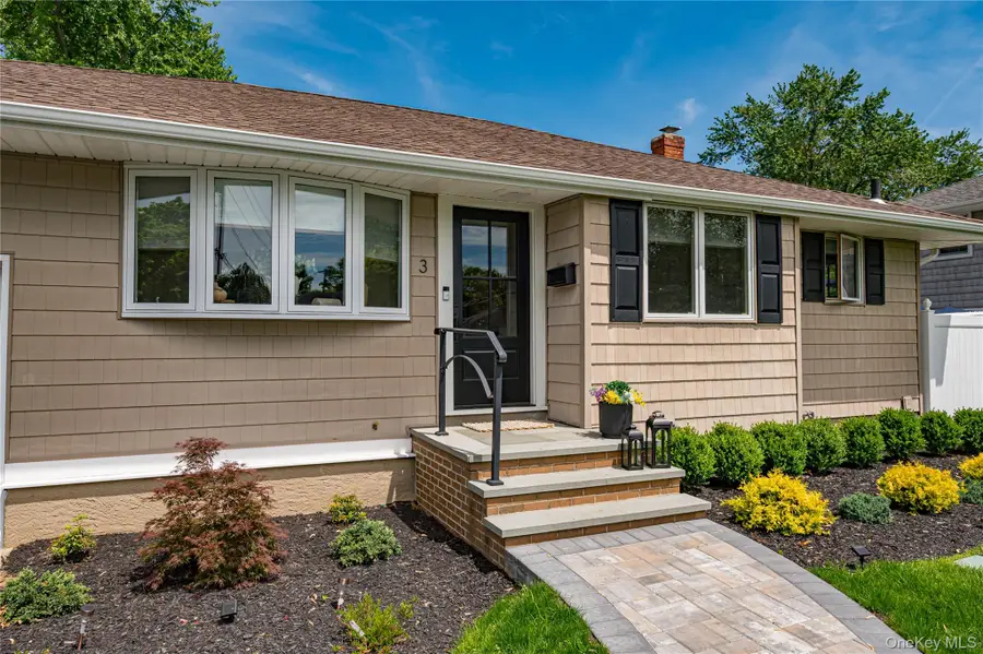 3 Baylor Drive, Smithtown, NY 11787 - #2
