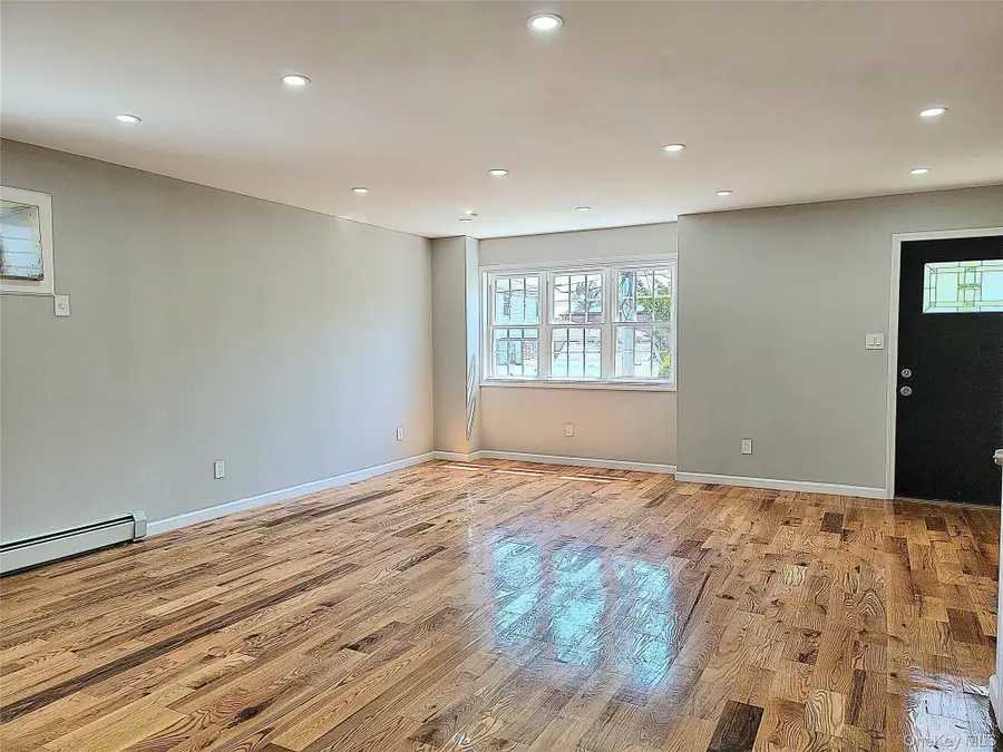 14514 226th Street, Springfield Gardens, NY 11413 - #3