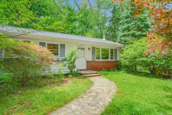 34 Julie Drive, Hopewell Junction, NY 12533