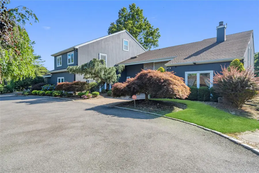 26 Tamara Court, Melville, NY 11747 - #2