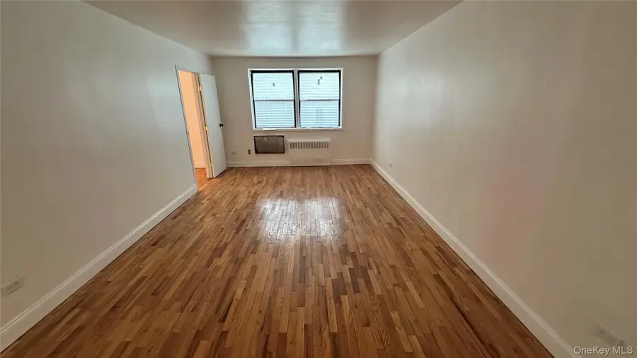 131-11 Kew Gardens Road #1D, Richmond Hill, NY 11418 - #3