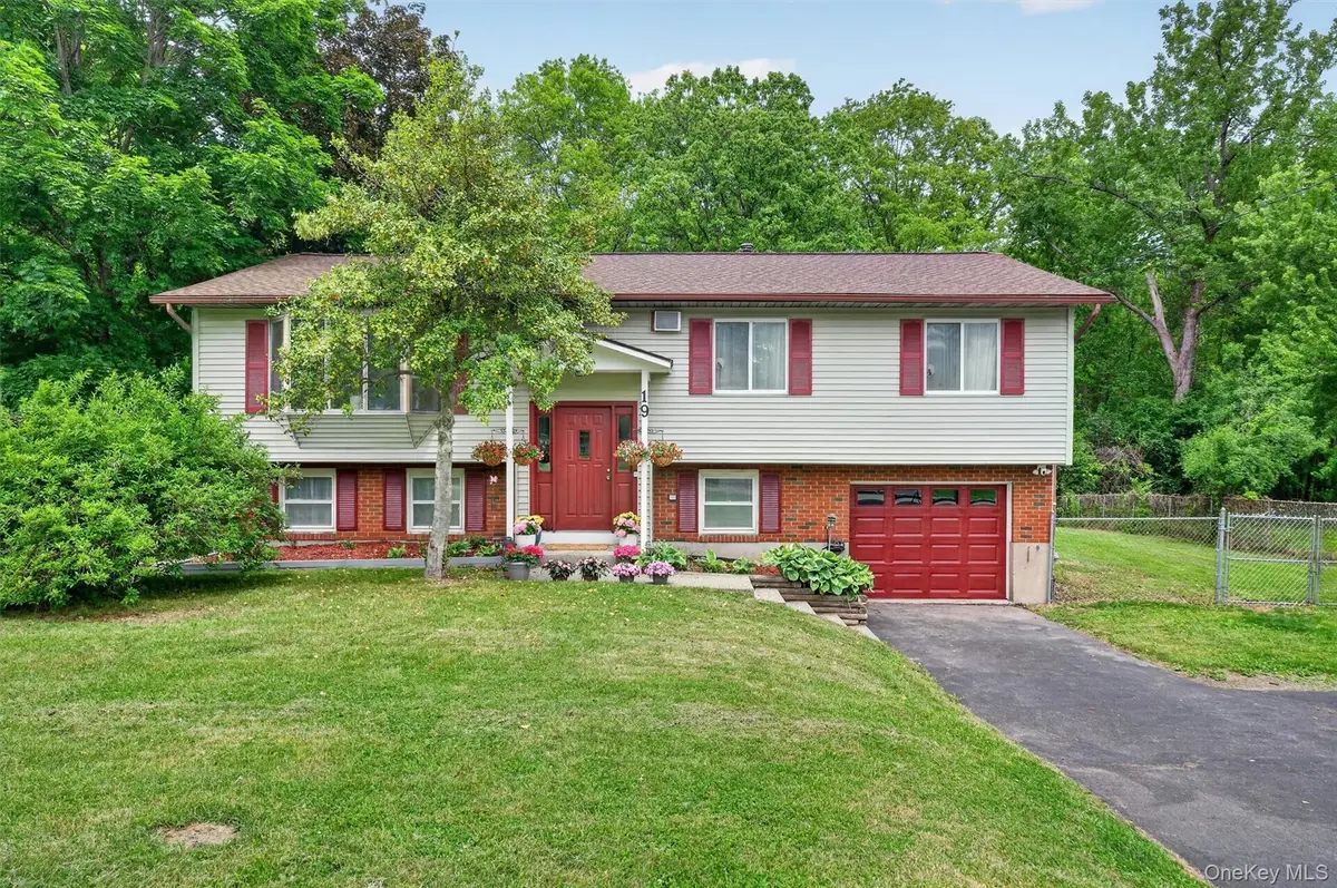19 Victoria Drive, Newburgh, NY 12550 - #1