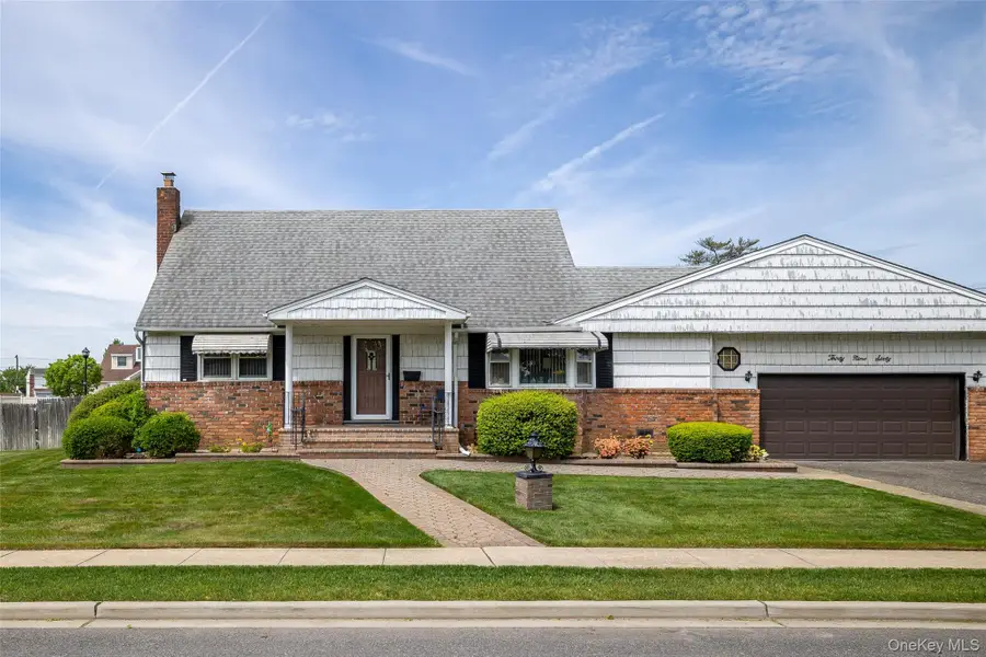 3960 Wellwood Road, Seaford, NY 11783 - #3