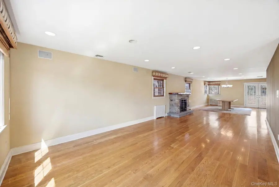 98-19 160th Avenue, Howard Beach, NY 11414 - #3