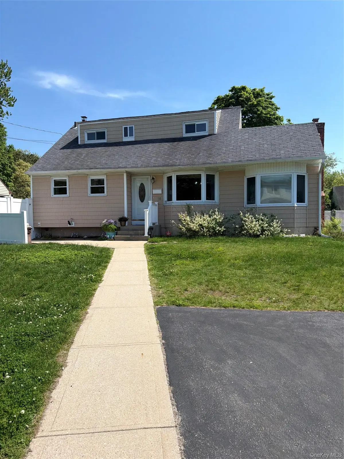 16 Kopf Street, Brentwood, NY 11717 - #1