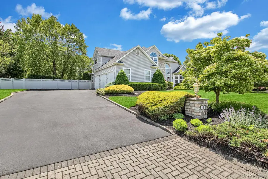 9 Redwood Lane, Miller Place, NY 11764 - #2