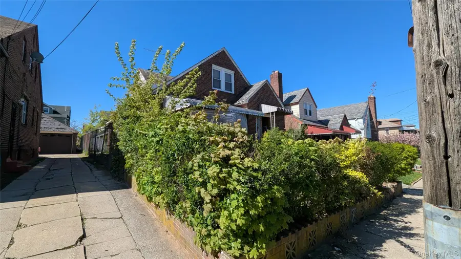 18910 114th Drive, Saint Albans, NY 11412 - #2