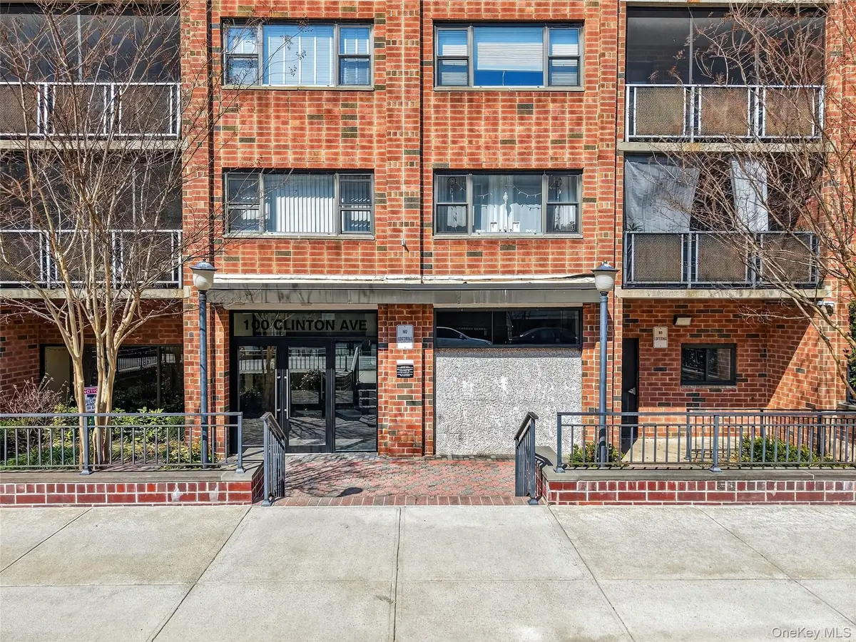 100 Clinton Avenue #3C, Mineola, NY 11501 - #1