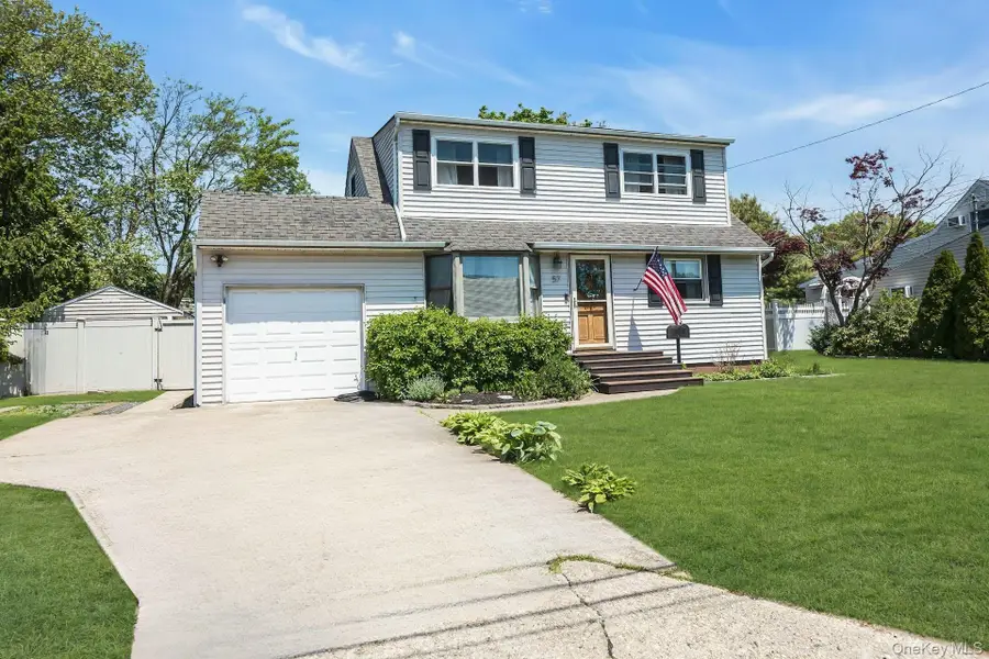 57 Wantagh Avenue, East Islip, NY 11730 - #3