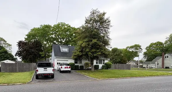 388 1st Avenue, Bayport, NY 11705